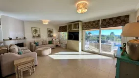 6 bedrooms villa for sale in Estepona