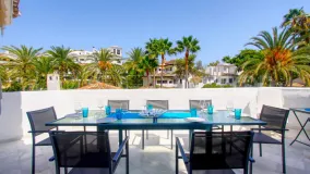 Comprar apartamento de 2 dormitorios en Elviria