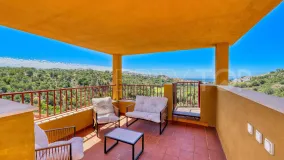 Apartamento en venta de 2 dormitorios en Elviria