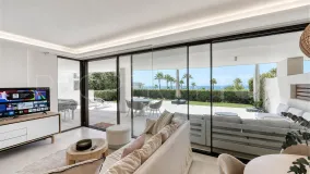 Estepona, apartamento planta baja a la venta