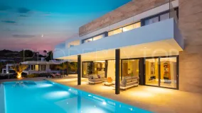 Comprar villa de 5 dormitorios en Los Olivos