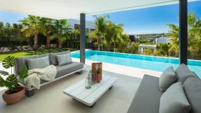 Comprar villa de 5 dormitorios en Los Olivos