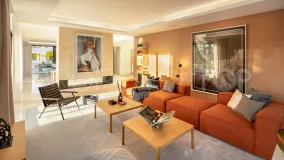 Comprar villa de 5 dormitorios en Los Olivos