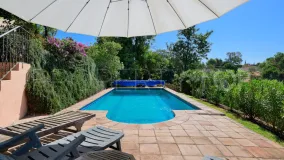 Comprar villa en Estepona