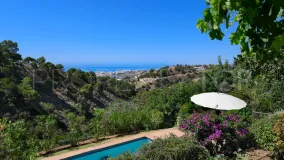 Comprar villa en Estepona