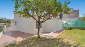 Villa en venta en Nueva Andalucia