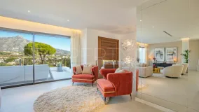 Villa de 4 dormitorios en venta en Las Brisas