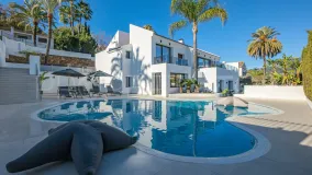 Villa de 4 dormitorios en venta en Las Brisas