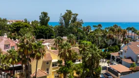 For sale 5 bedrooms villa in Cortijo Blanco