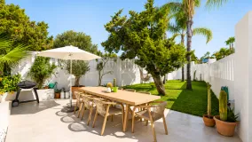 Comprar villa en Marbesa con 3 dormitorios