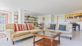 Elviria 6 bedrooms villa for sale