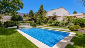 Nagüeles villa for sale