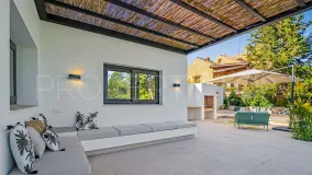 Zona B, villa de 5 dormitorios a la venta