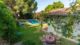 Se vende villa en Elviria de 3 dormitorios