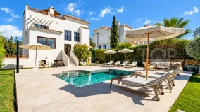 Villa for sale in La Resina Golf