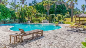 Villa de 8 dormitorios en venta en Cerros del Aguila