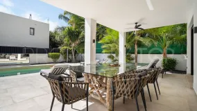 Villa in Marbesa for sale