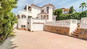 Villa a la venta en El Chaparral