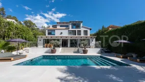 Villa for sale in Nueva Andalucia with 5 bedrooms