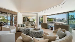 Se vende villa en El Herrojo