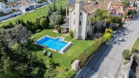 Villa con 5 dormitorios en venta en Linda Vista Alta