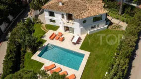 Villa en venta en Nueva Andalucia