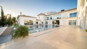 For sale Guadalmina Alta 6 bedrooms villa