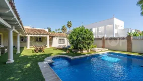 For sale San Pedro de Alcantara villa with 5 bedrooms