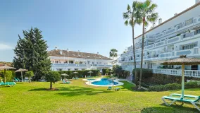 For sale Nueva Andalucia ground floor apartment with 2 bedrooms