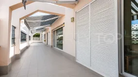 Apartamento en venta con 4 dormitorios en Playa Bajadilla - Puertos