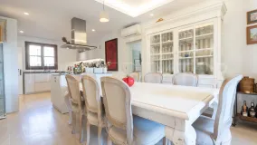 Comprar villa en Guadalmina Alta de 5 dormitorios