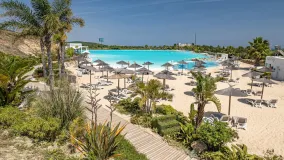 2 bedrooms Alcazaba Lagoon flat for sale