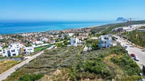Plot for sale in Alcaidesa Golf
