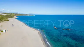 Plot for sale in Alcaidesa Golf