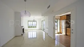 For sale apartment in Alcaidesa Costa with 3 bedrooms