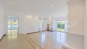 6 bedrooms Zona B villa for sale