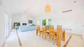 Villa with 5 bedrooms for sale in Zona L