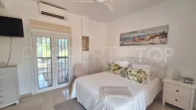 Apartment in Estepona West for sale