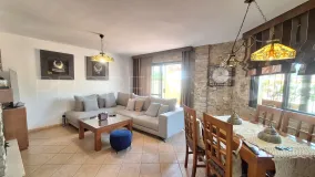 Se vende adosado en Estepona Ciudad de 6 dormitorios