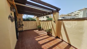 Se vende adosado en Estepona Ciudad de 6 dormitorios