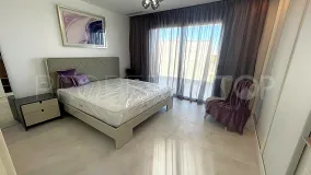 Apartamento a la venta de 3 dormitorios en Benatalaya