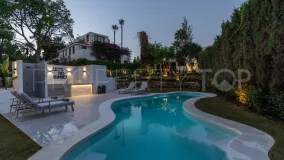 Buy villa in Las Brisas