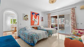 For sale San Pedro de Alcantara villa with 4 bedrooms