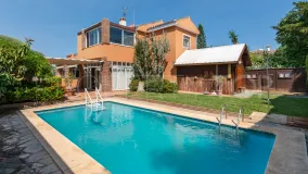 For sale San Pedro de Alcantara villa with 4 bedrooms