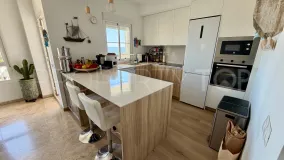 Estepona Puerto, apartamento en venta de 3 dormitorios