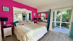 5 bedrooms villa for sale in Estepona Golf