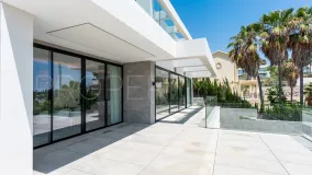 Villa de 5 dormitorios a la venta en Benahavis