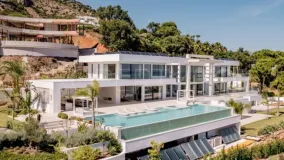Benahavis 7 bedrooms villa for sale