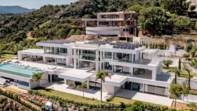 Benahavis 7 bedrooms villa for sale