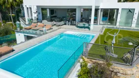Comprar villa de 7 dormitorios en Benahavis